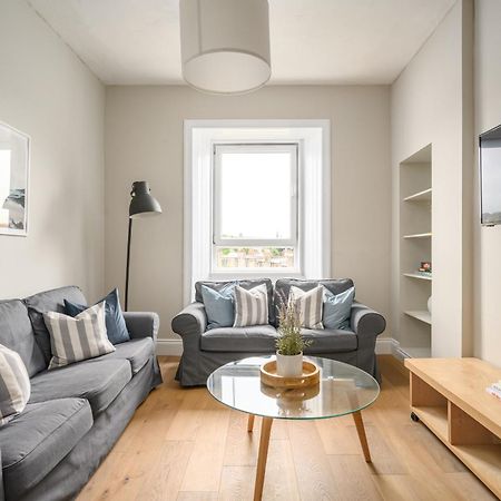 2Br New Town Castle View Apartment Édimbourg Extérieur photo