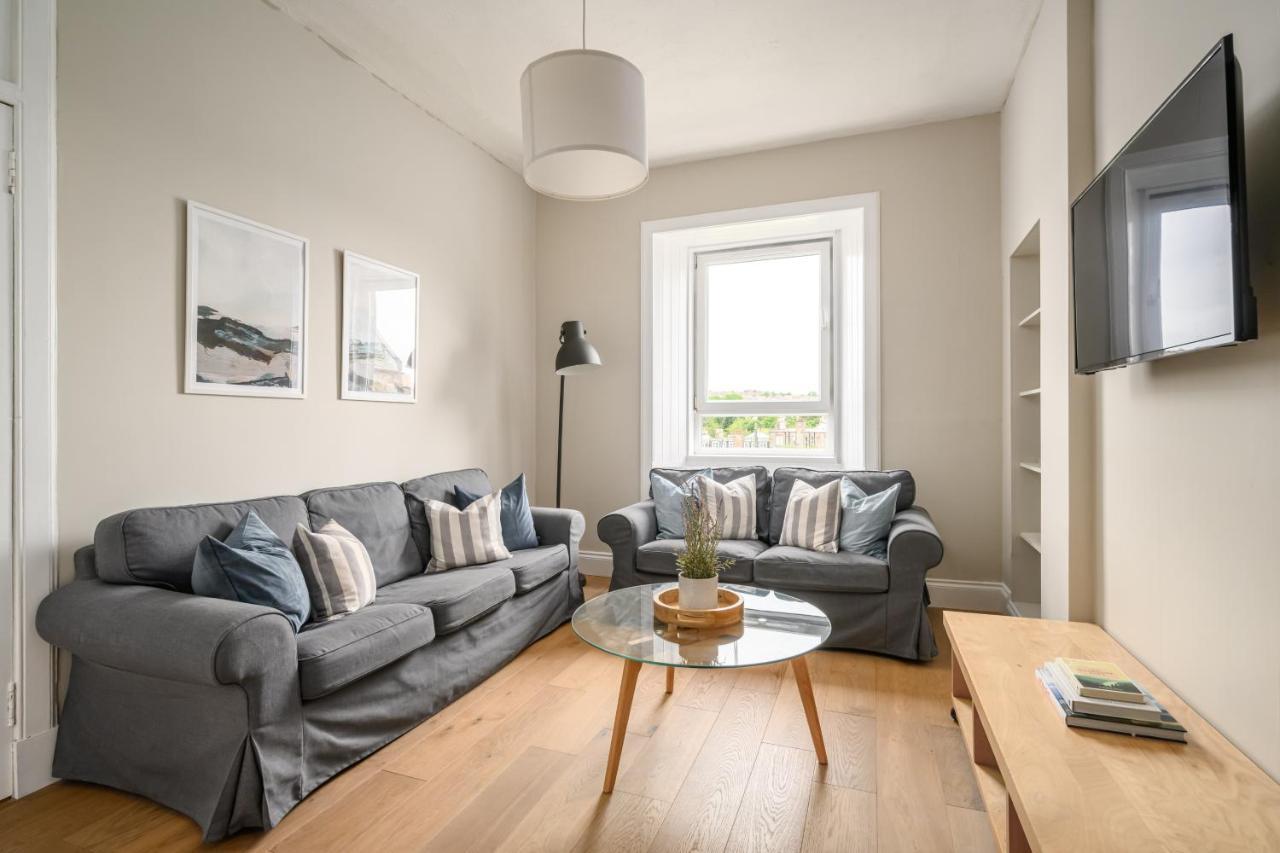 2Br New Town Castle View Apartment Édimbourg Extérieur photo