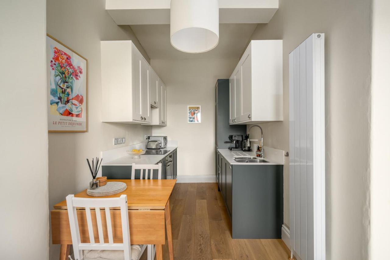 2Br New Town Castle View Apartment Édimbourg Extérieur photo